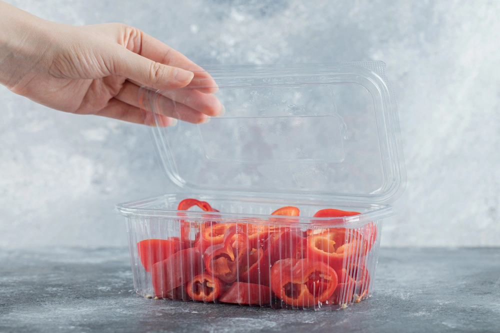 how to remove odors from plastic food containers, get smell out of tupperware, remove garlic smell from plastic, deodorize food storage containers, baking soda plastic odor removal, Sarah Jenkins cleaning hacks 2026