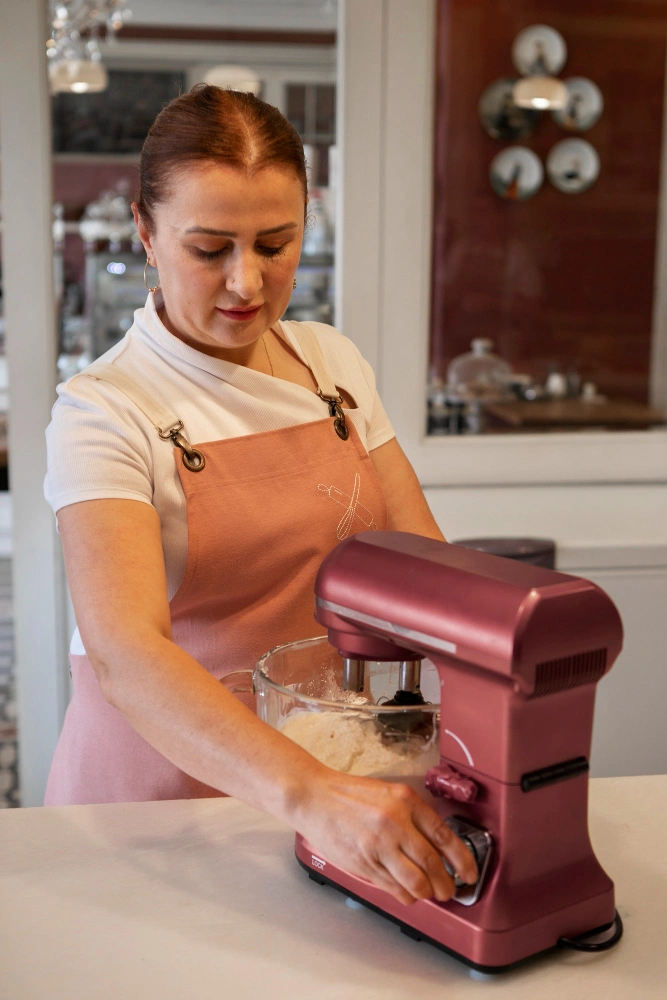 best stand mixer, kitchenaid stand mixer, kitchenaid artisan stand mixer, cuisinart stand mixer, ankarsrum stand mixer, kitchenaid stand mixer attachments, best stand mixer 2026