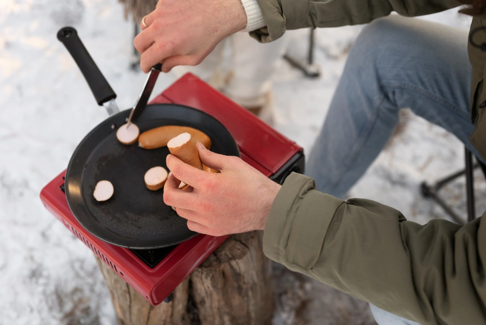 how to season a cast iron pan, how to season cast iron, how to season a cast iron skillet, best oil for seasoning cast iron, how to season cast iron in oven, cast iron seasoning tips 2026